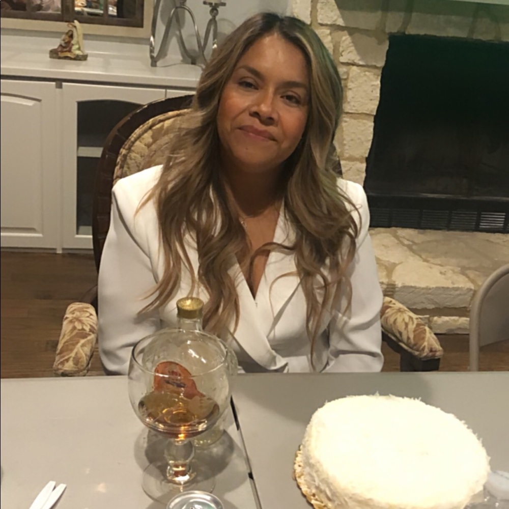 Meet your Posher, Joy